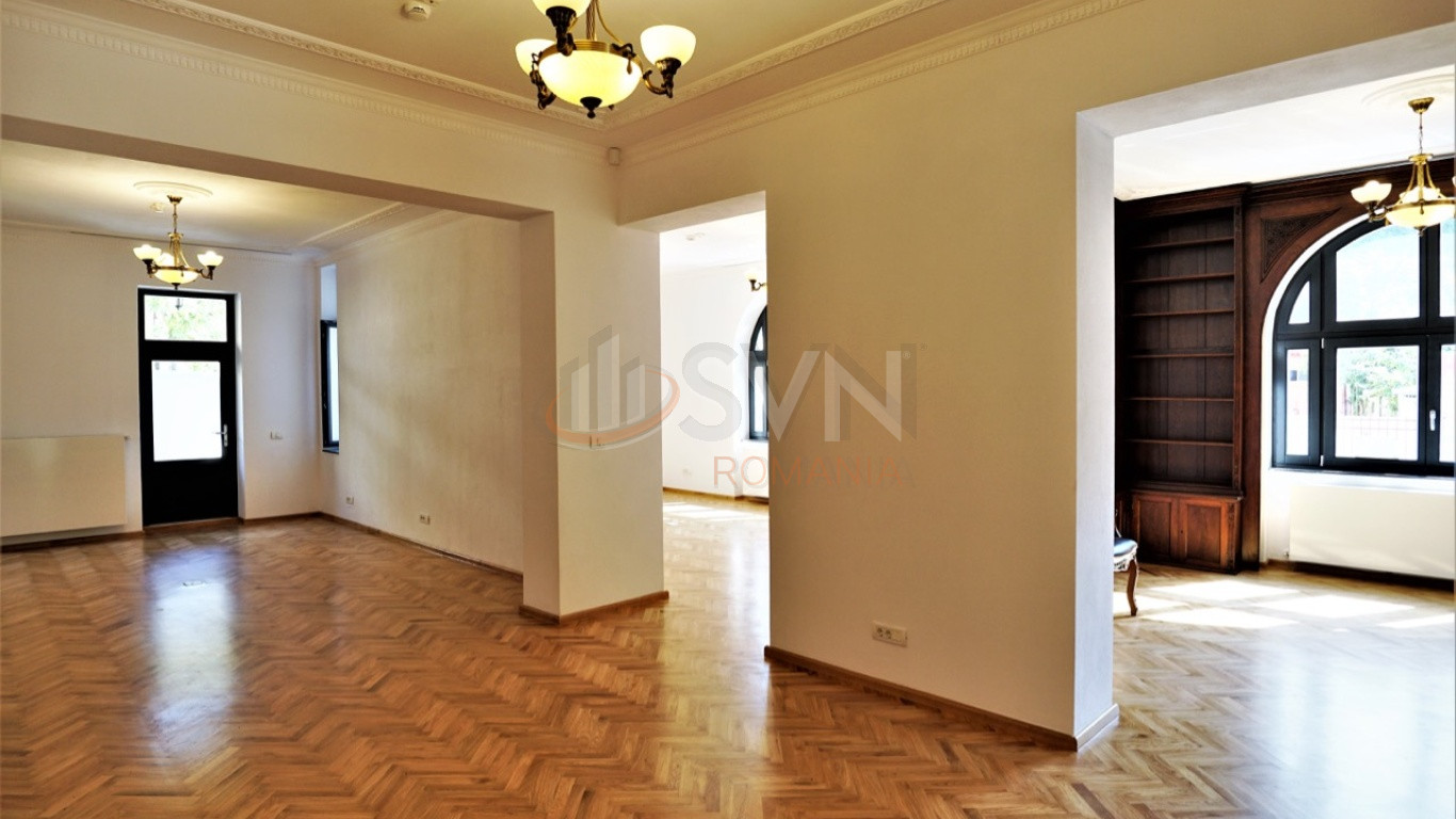 Casa, 16 camere Bucuresti/P-ta Romana