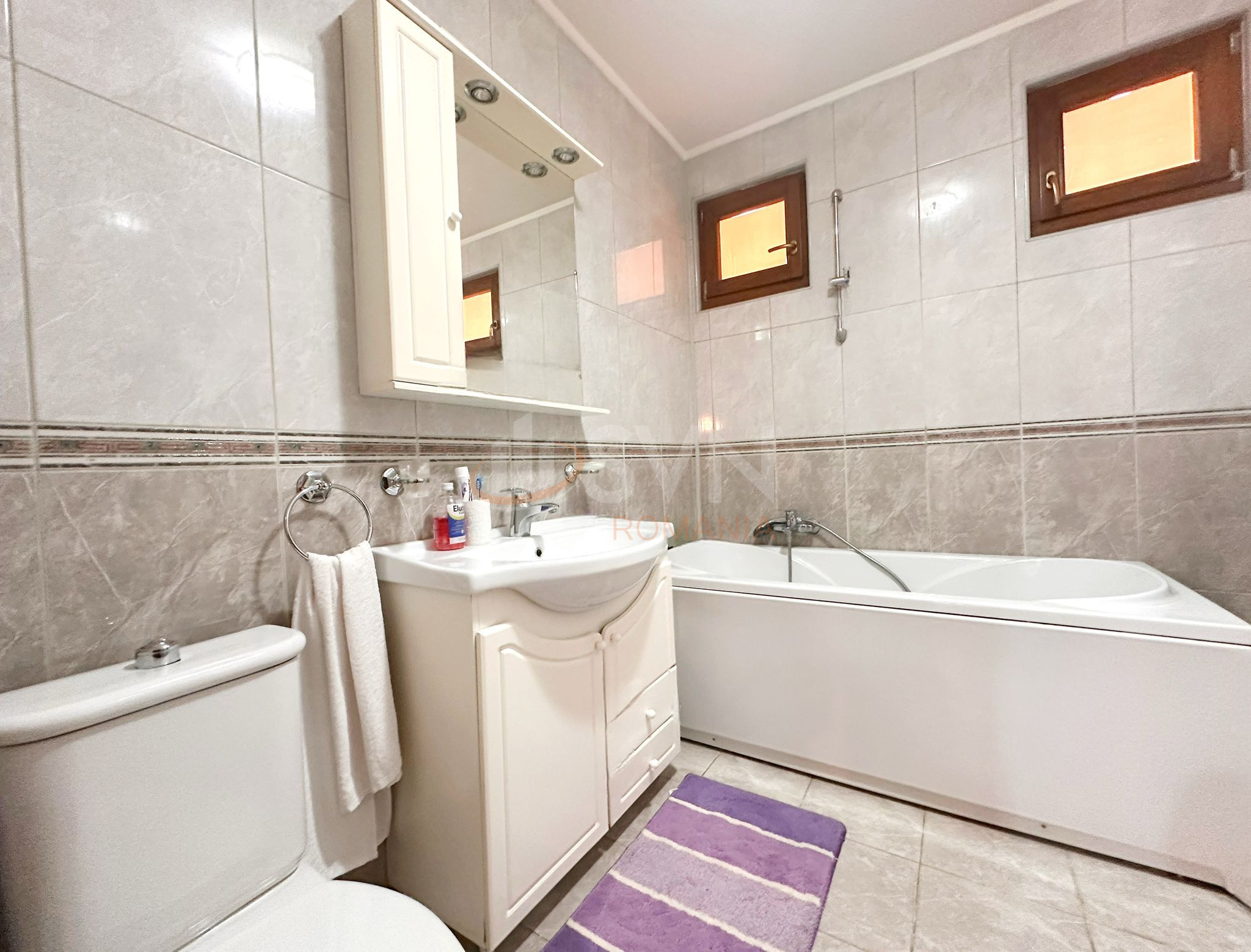 Casa, 18 camere Bucuresti/Ozana