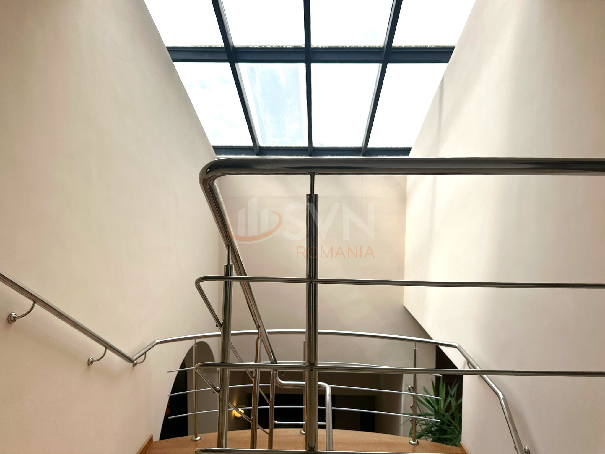 Casa, 18 camere Bucuresti/Ozana