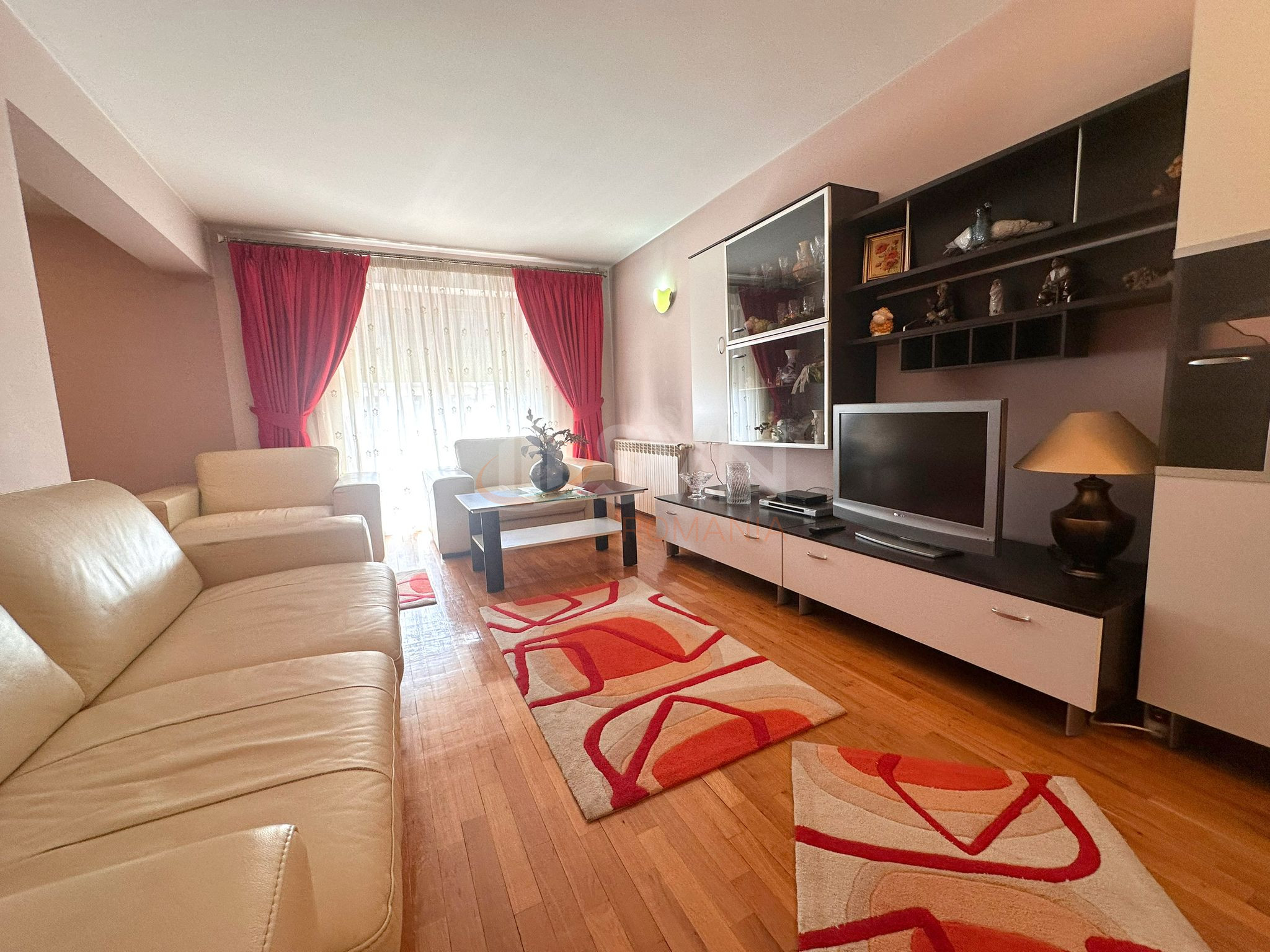 Casa, 18 camere Bucuresti/Ozana