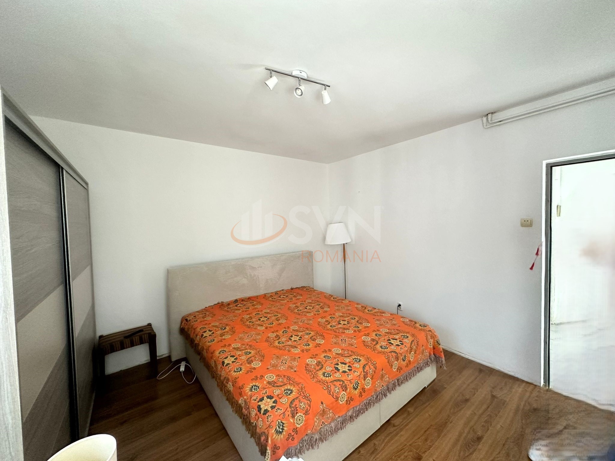 Casa, 2 camere Bucuresti/1 Mai