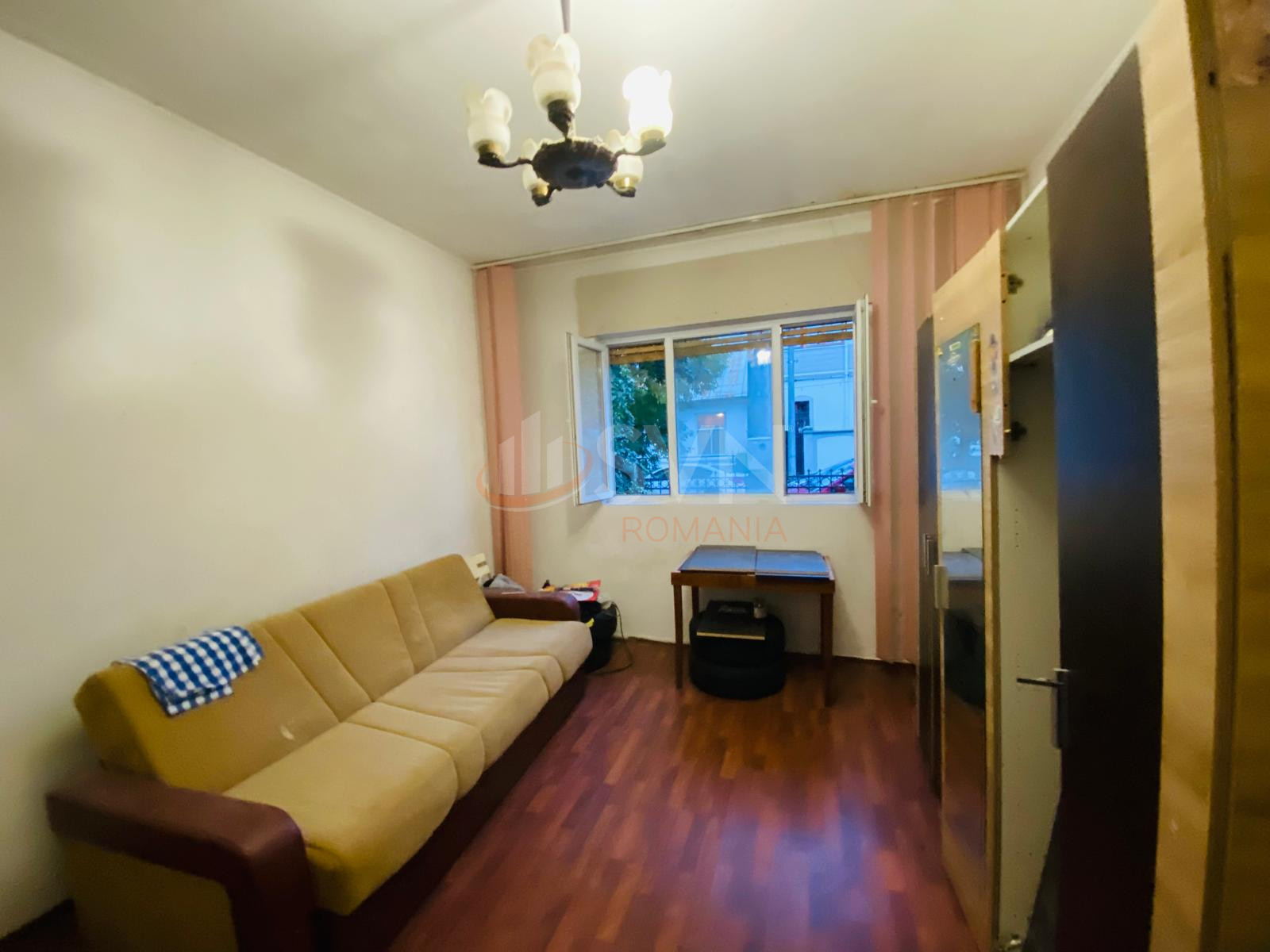 Casa, 2 camere Bucuresti/1 Mai