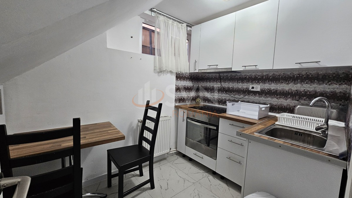 Casa, 2 camere Bucuresti/Uverturii