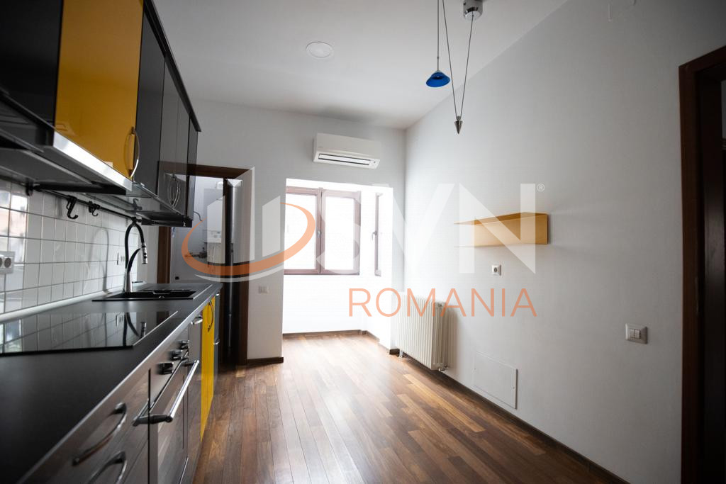 Casa, 20 camere Bucuresti/Capitale
