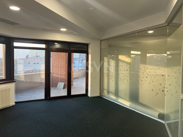 Casa, 20 camere Bucuresti/Piata Presei Libere