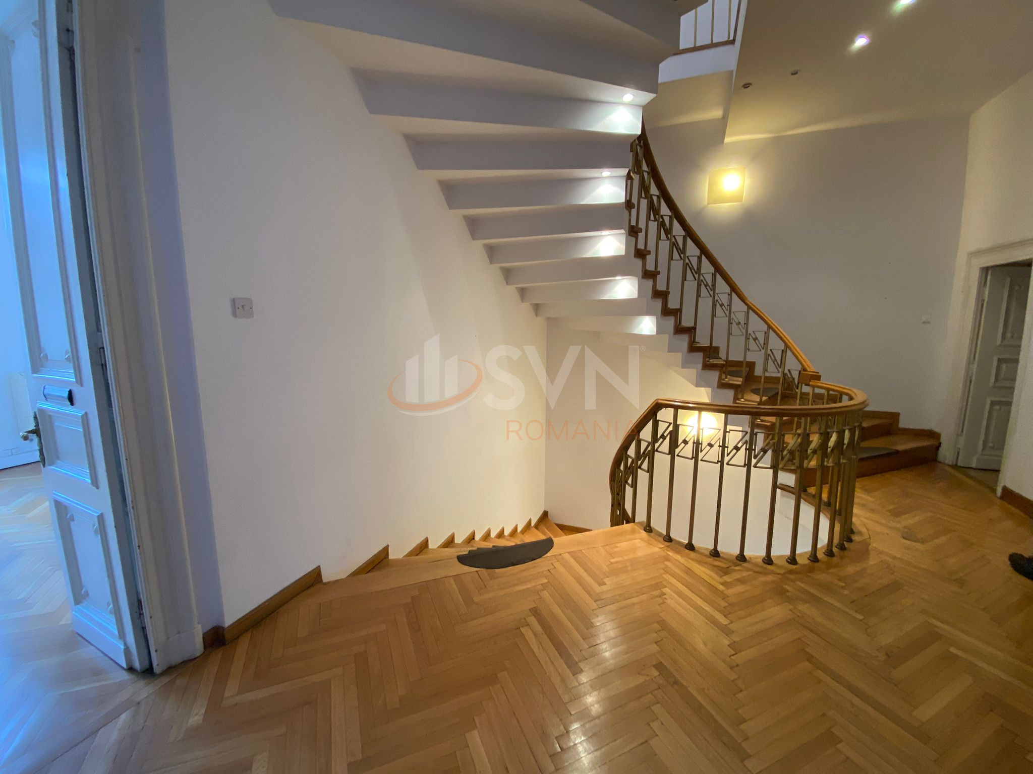 Casa, 22 camere Bucuresti/Universitate (s2)