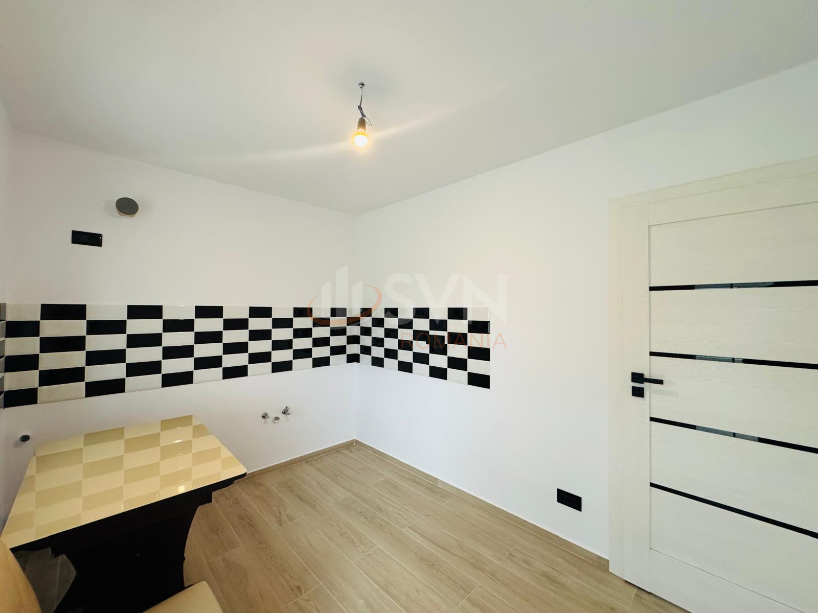 Casa, 3 camere Dambovita/Centru