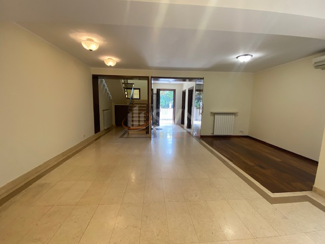 Casa, 3 camere Bucuresti/Domenii
