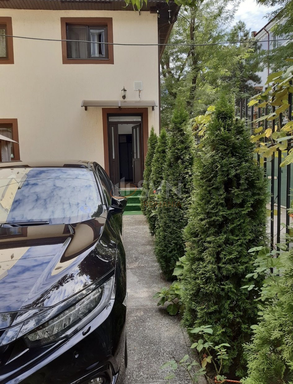 Casa, 3 camere Bucuresti/Bucurestii Noi