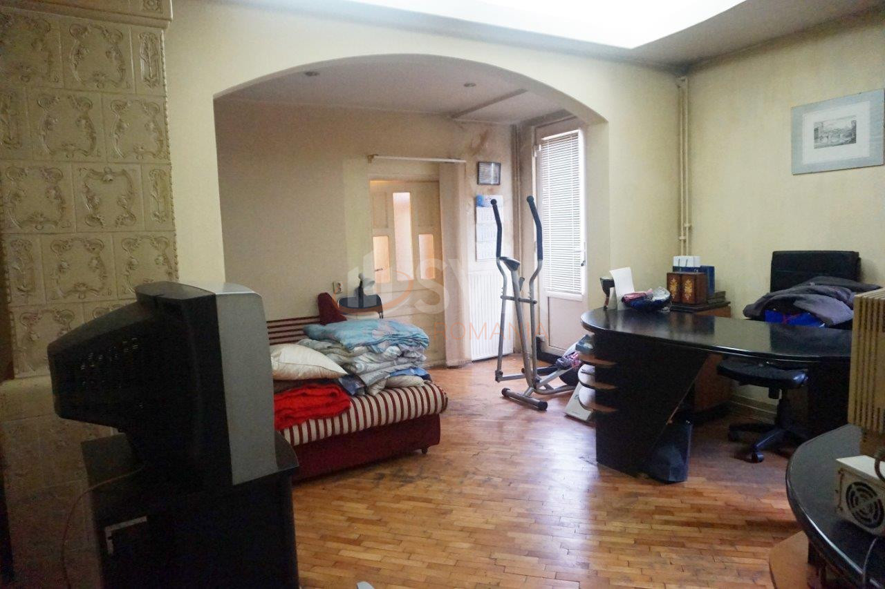 Casa, 3 camere Bucuresti/Calea Victoriei