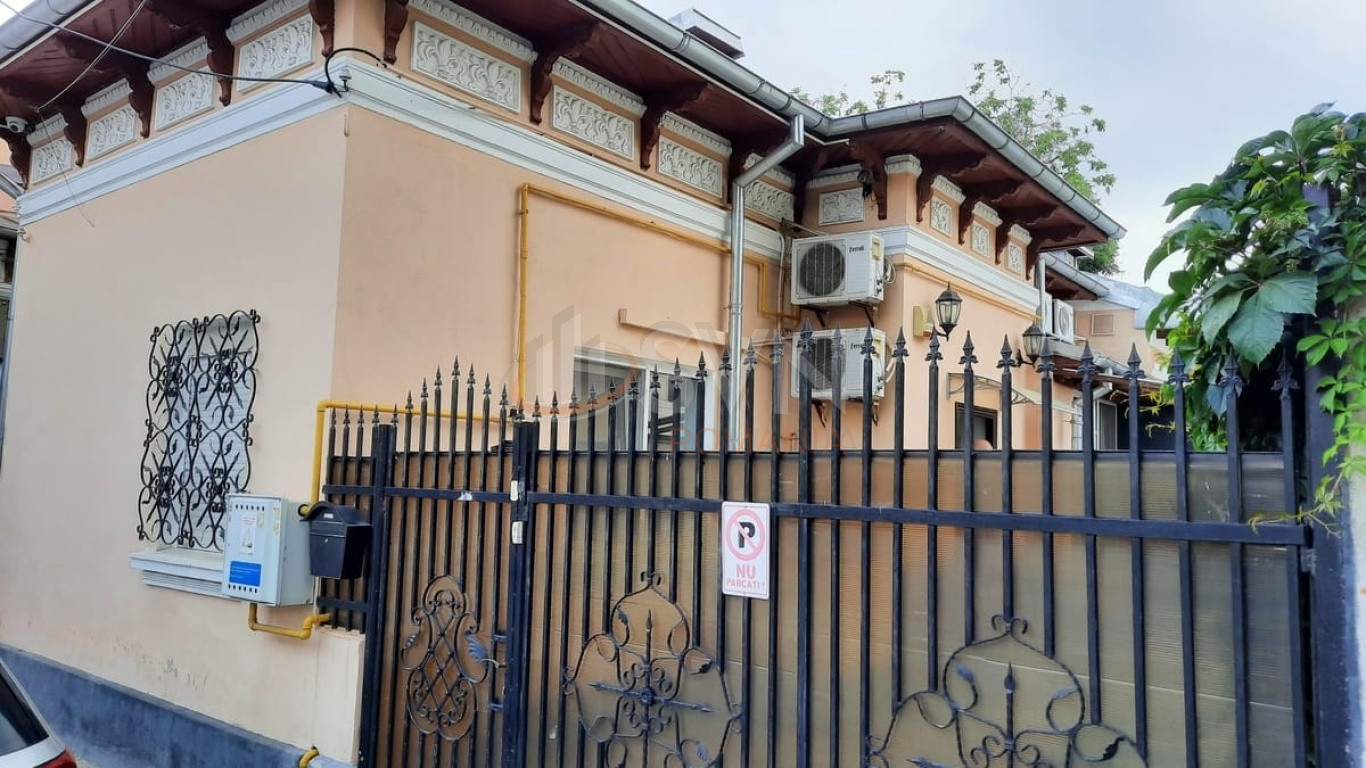 Casa, 3 camere Bucuresti/Banu Manta