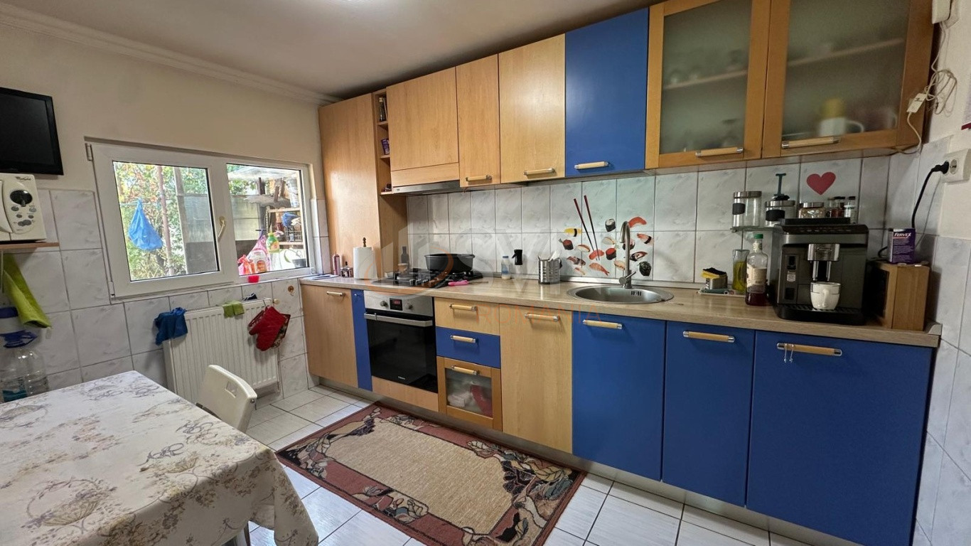 Casa, 3 camere Bucuresti/Bucurestii Noi