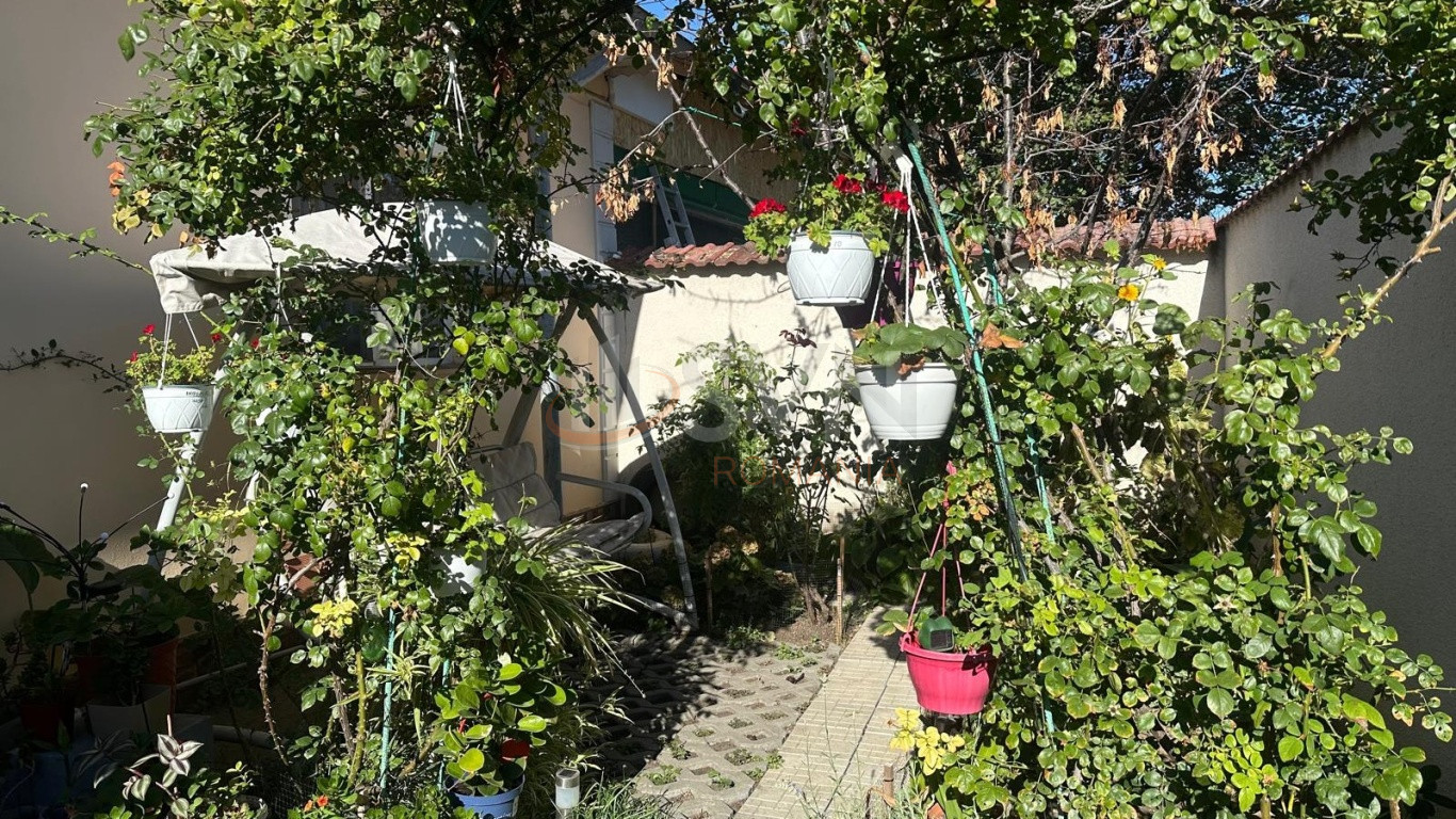 Casa, 3 camere Bucuresti/Bucurestii Noi