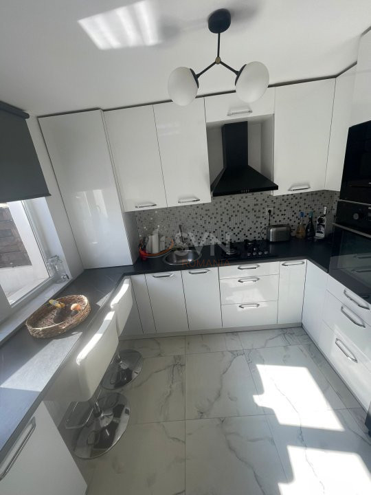 Casa, 3 camere Bucuresti/Bucurestii Noi