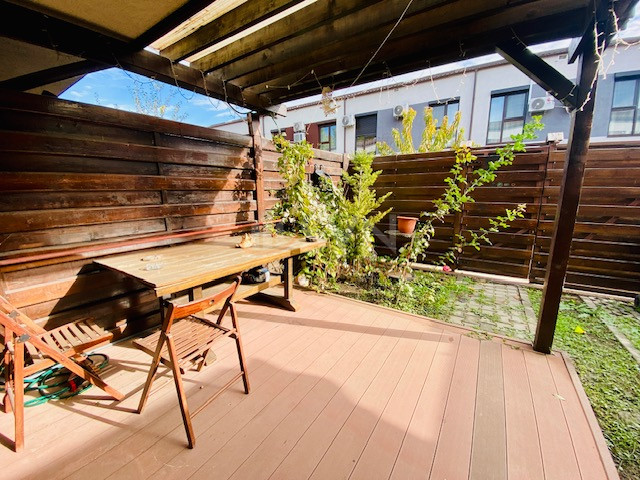 Casa, 3 camere Bucuresti/Titan