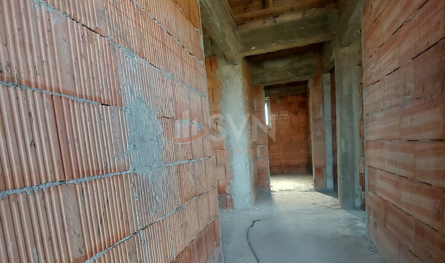 Casa, 3 camere Dambovita/Centru