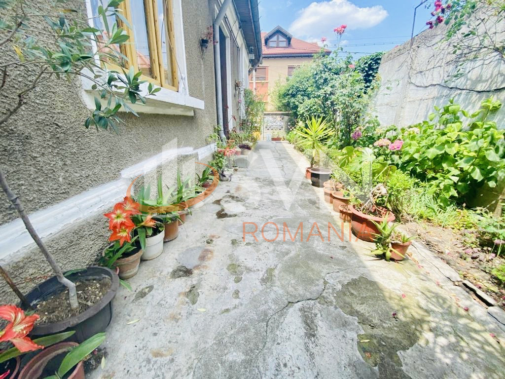 Casa, 3 camere Bucuresti/Decebal