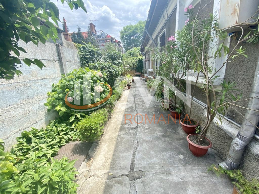 Casa, 3 camere Bucuresti/Decebal