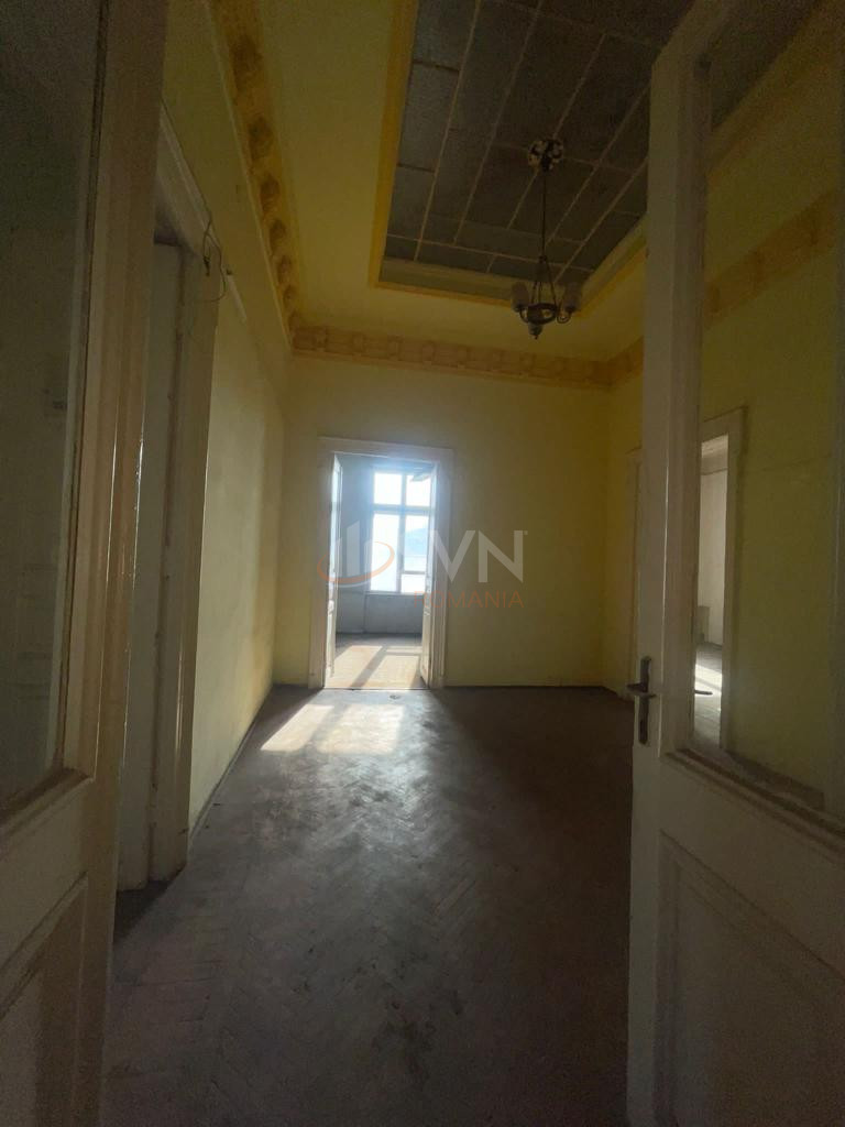 Casa, 30 camere Bucuresti/Piata Universitatii