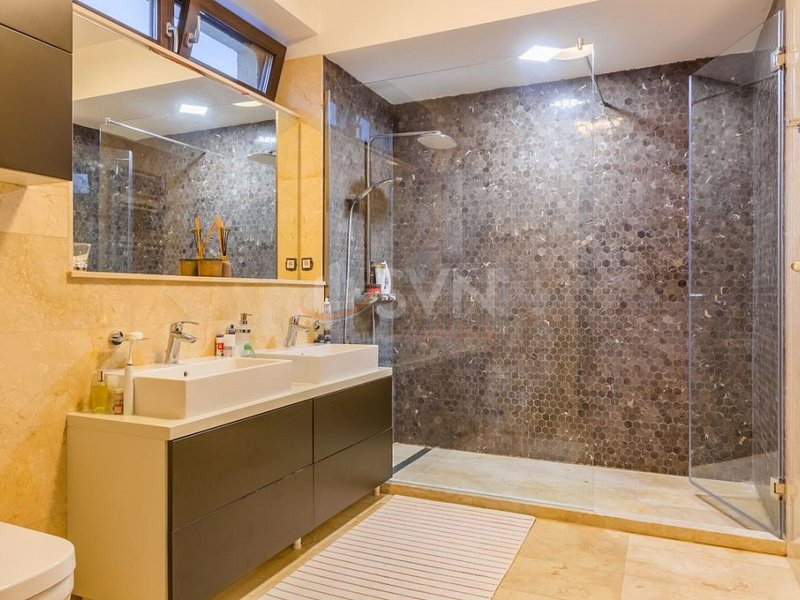 Casa, 4 camere Bucuresti/Domenii