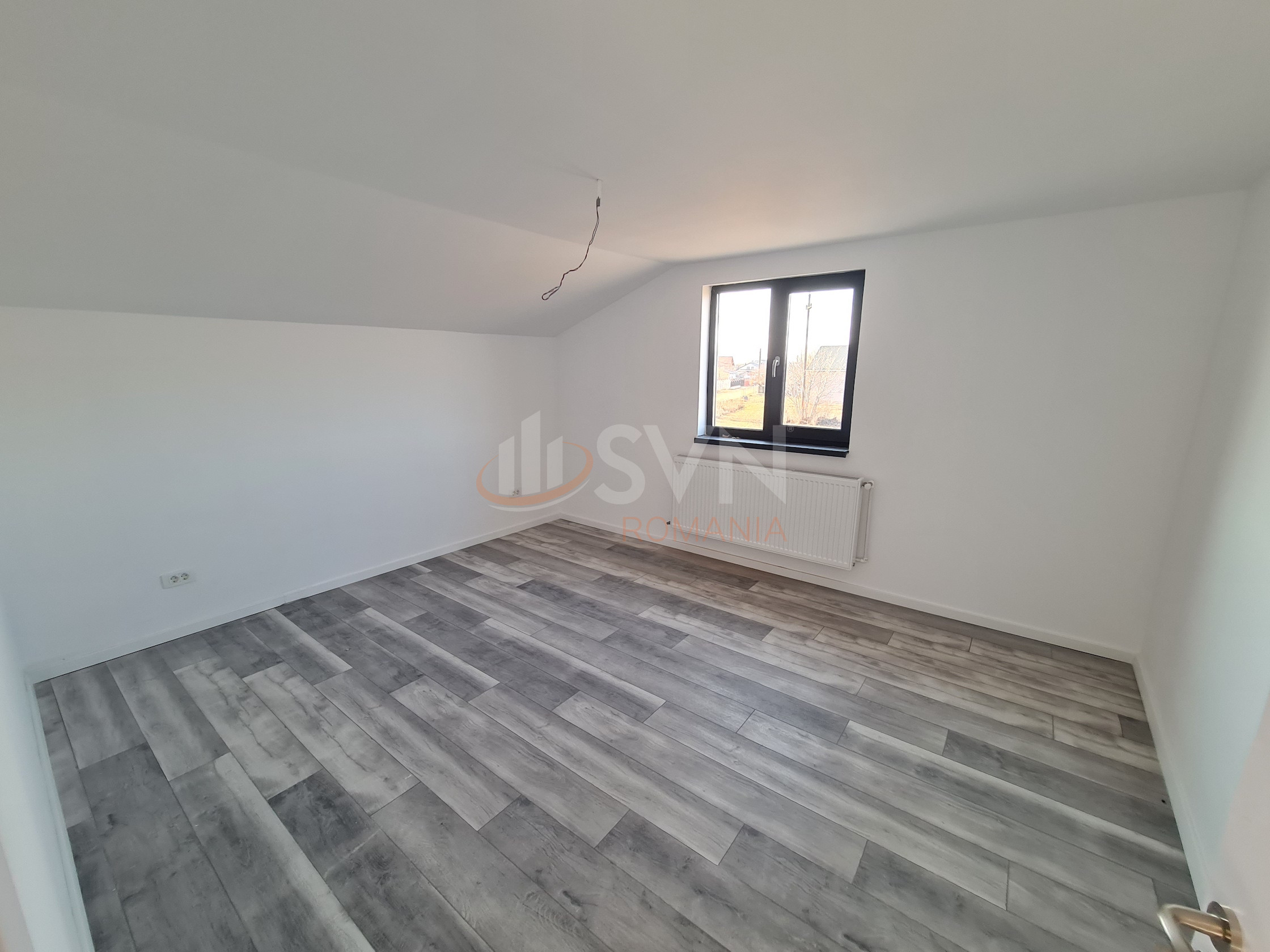 Casa, 4 camere Dambovita/Centru