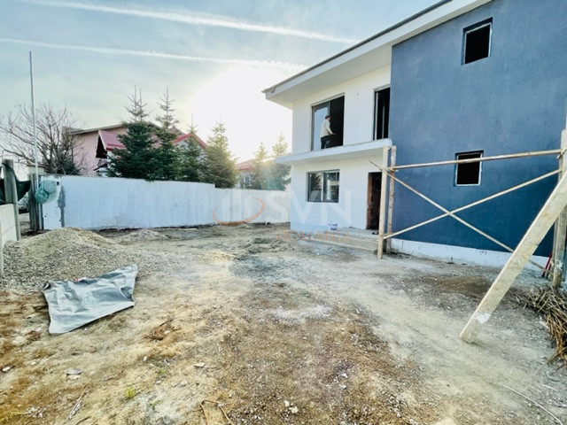 Casa, 4 camere Bucuresti/Pantelimon