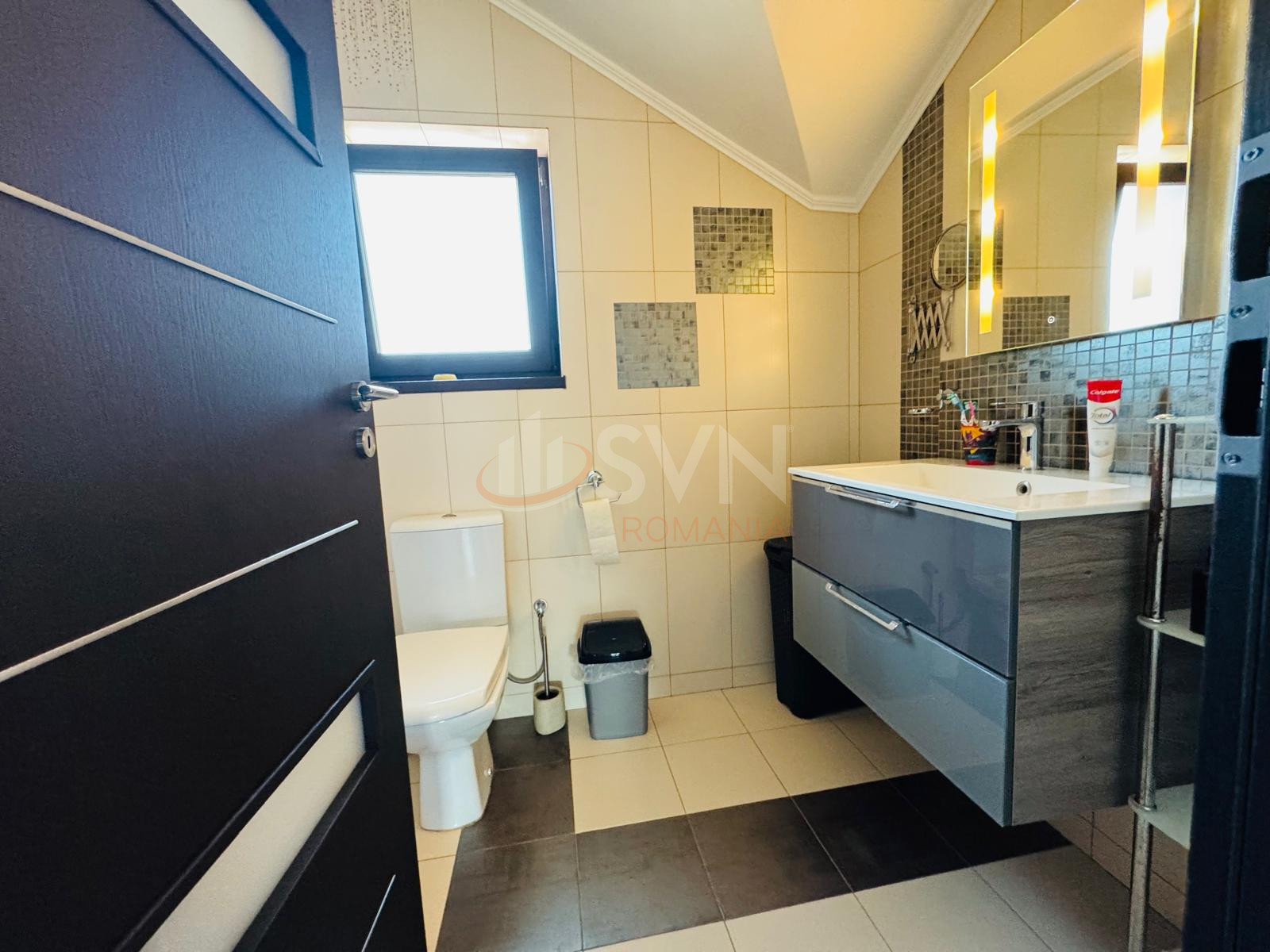 Casa, 4 camere Dambovita/Centru