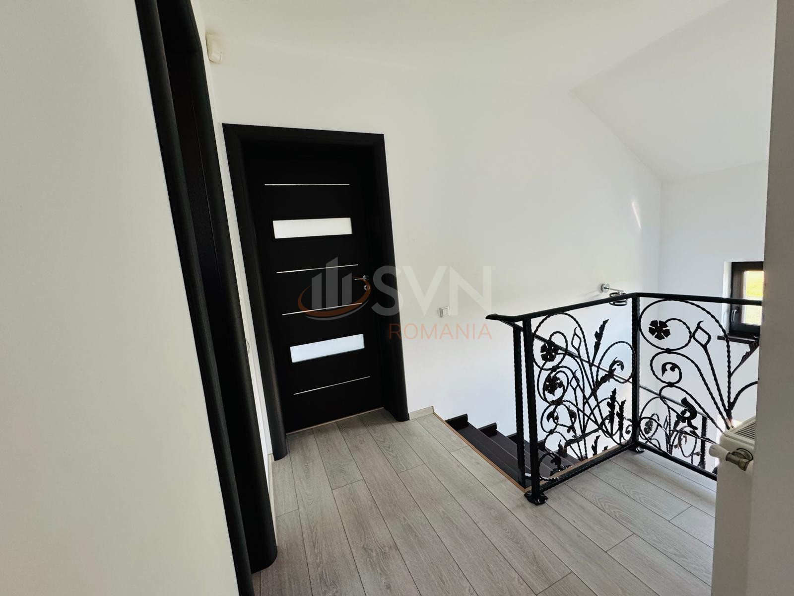 Casa, 4 camere Dambovita/Centru