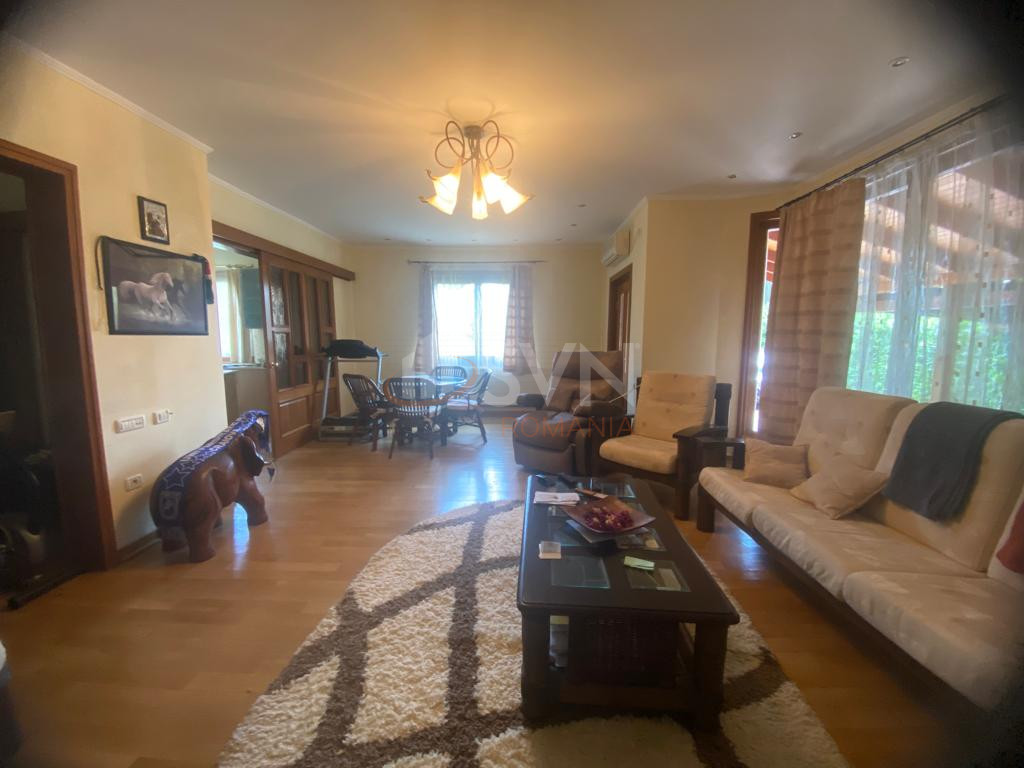 Casa, 4 camere Caras-severin/Centru
