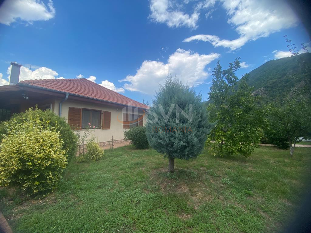 Casa, 4 camere Caras-severin/Centru