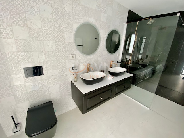 Casa, 4 camere Ilfov/Corbeanca