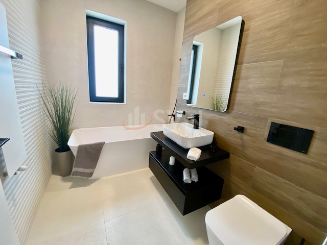 Casa, 4 camere Ilfov/Corbeanca