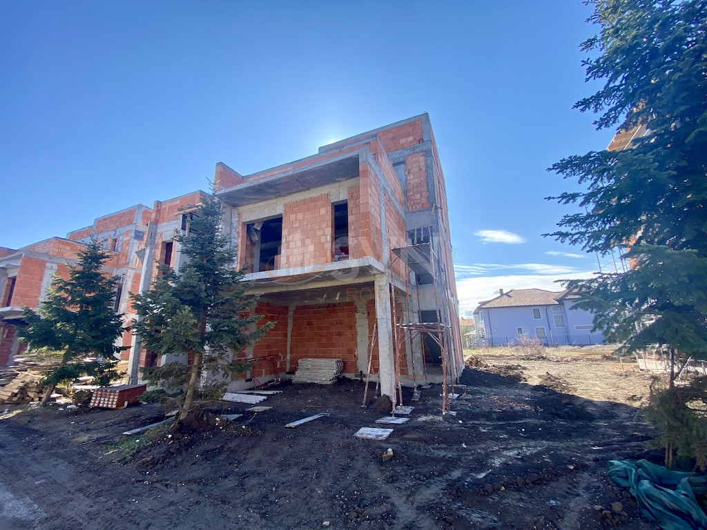 Casa, 4 camere Ilfov/Corbeanca