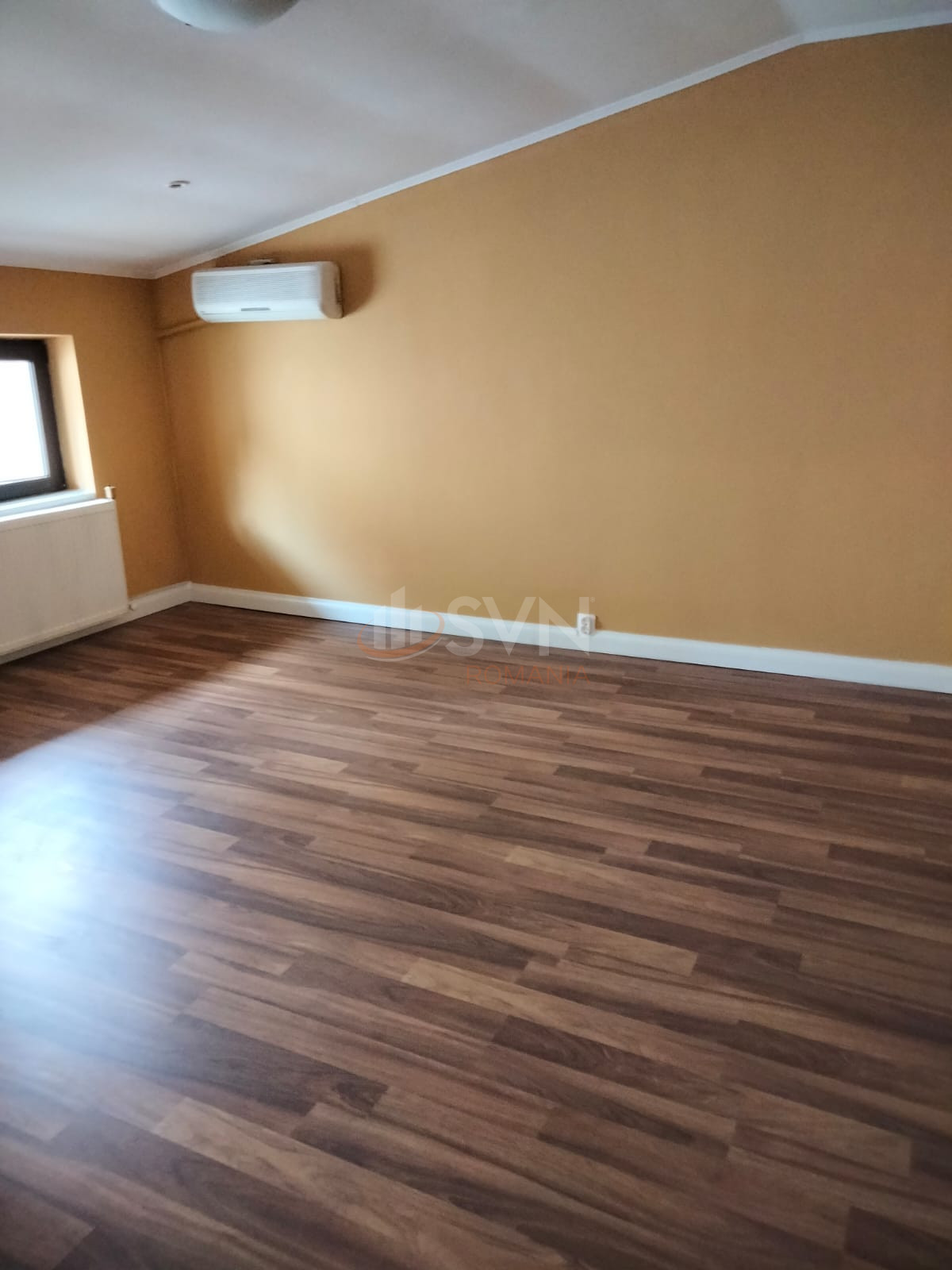 Casa, 4 camere Bucuresti/Piata Victoriei
