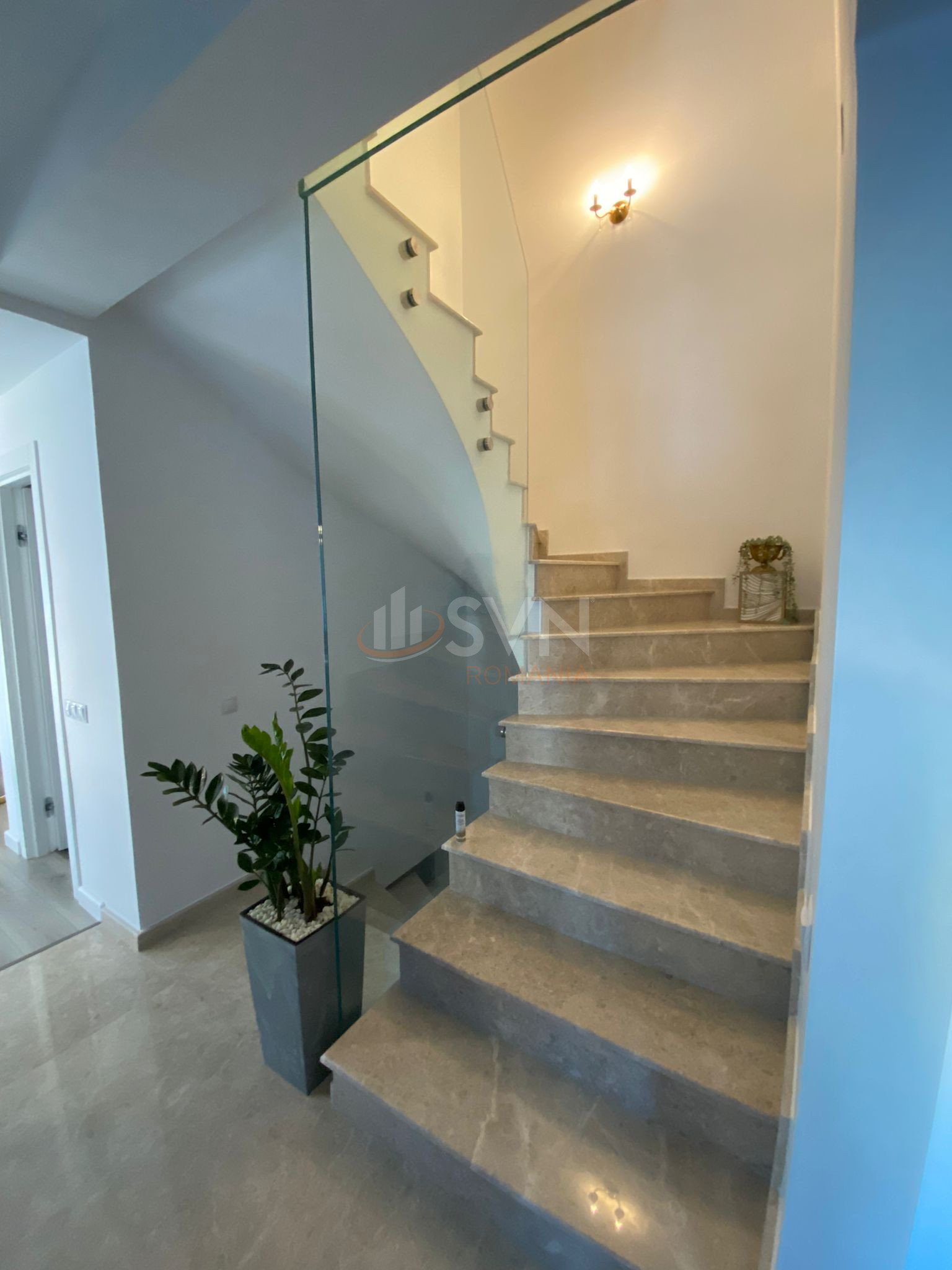 Casa, 4 camere Bucuresti/Eroii Revolutiei