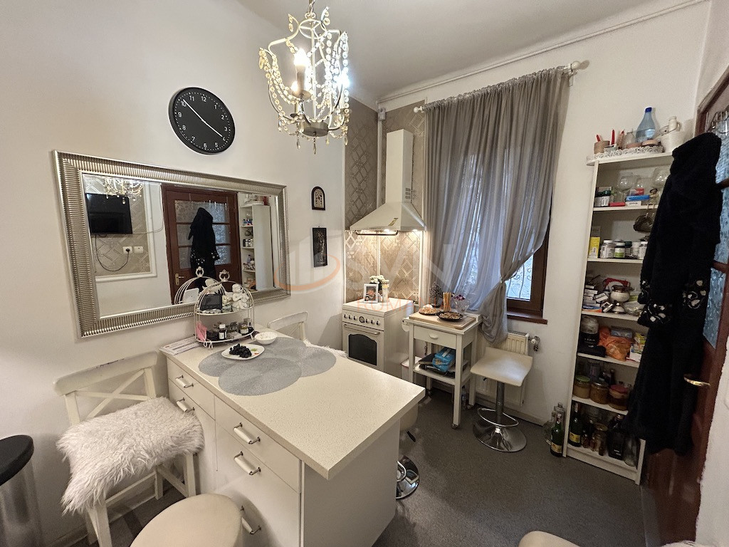 Casa, 4 camere Bucuresti/Calea Plevnei