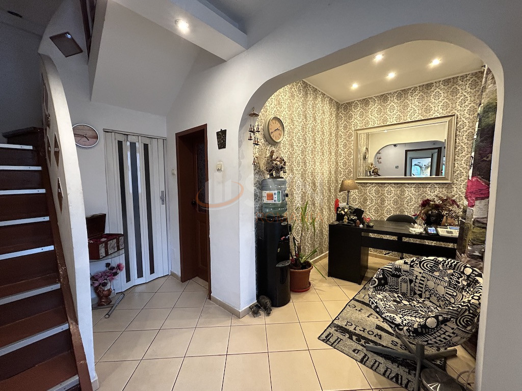Casa, 4 camere Bucuresti/Calea Plevnei
