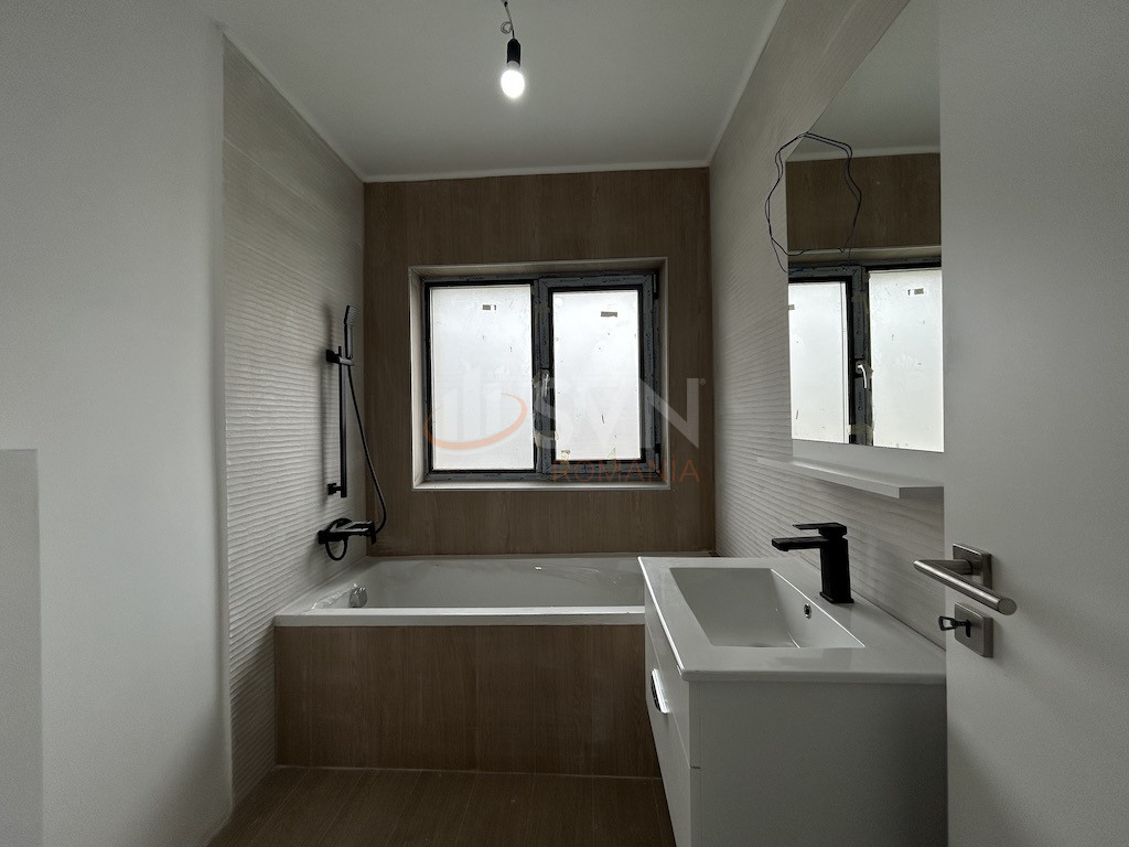 Casa, 4 camere Prahova/Centru