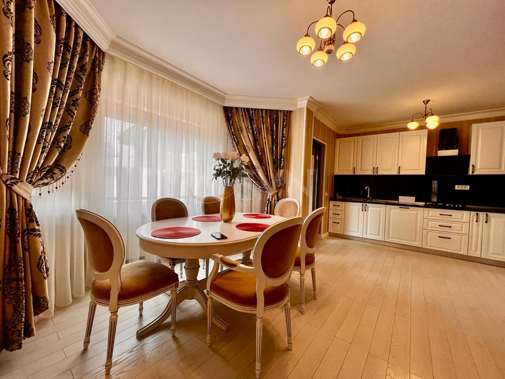 Casa, 4 camere Ilfov/Rosu