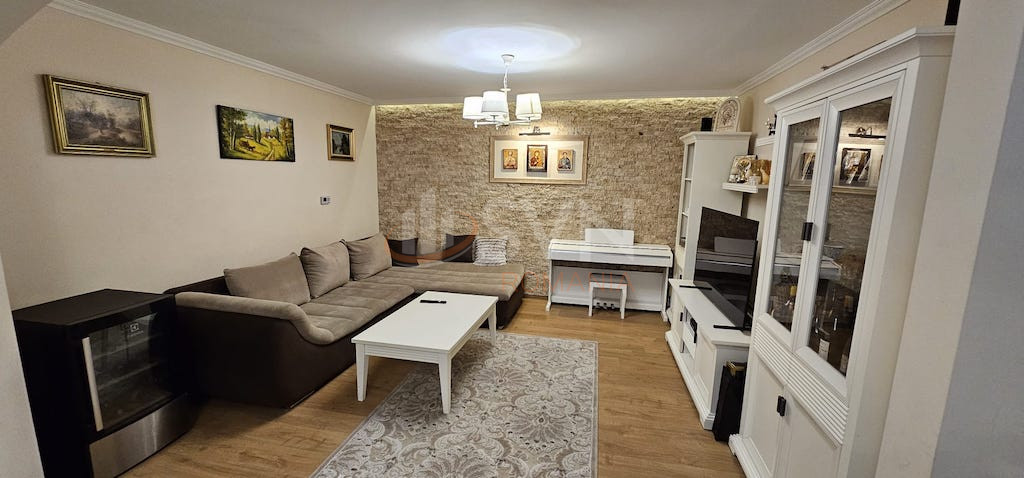 Casa, 4 camere Bucuresti/Bucurestii Noi