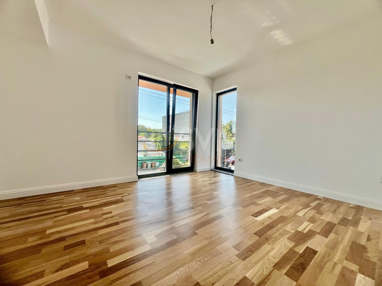 Casa, 4 camere Bucuresti/Straulesti