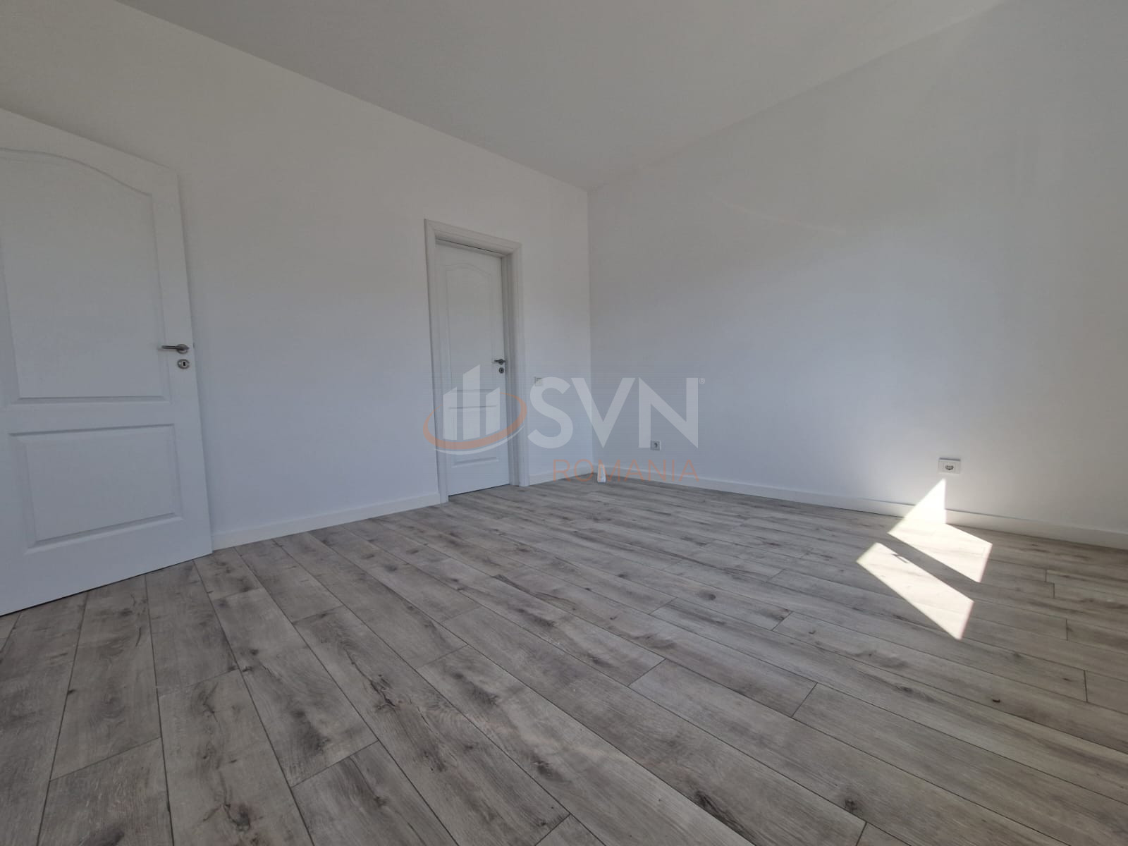 Casa, 4 camere Dambovita/Centru