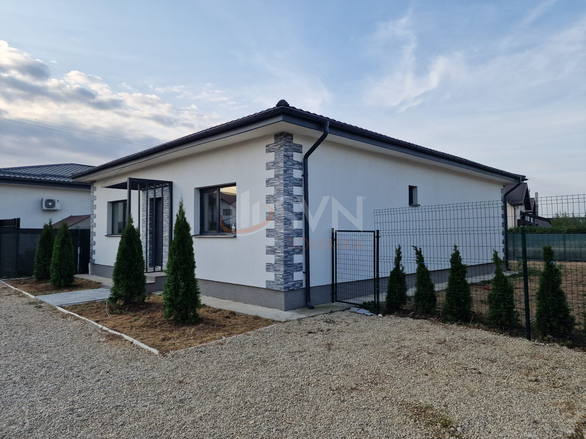 Casa, 4 camere Dambovita/Centru