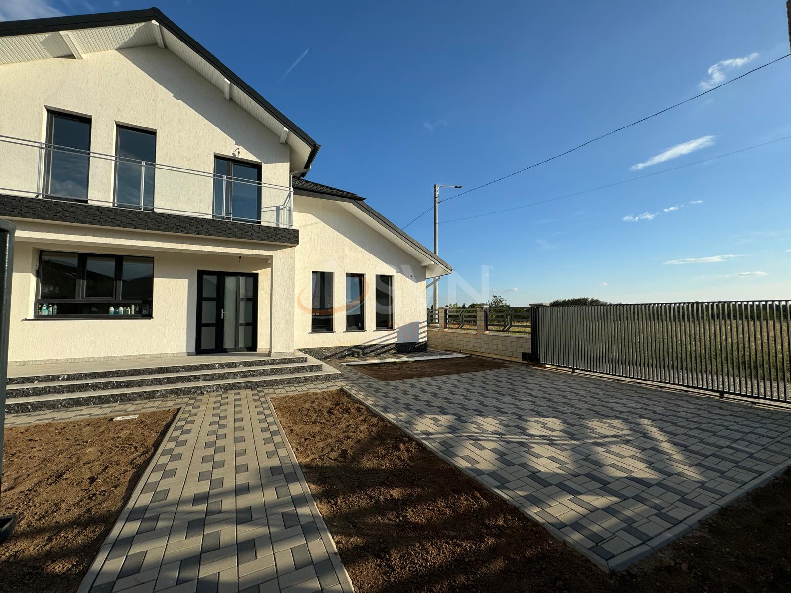 Casa, 4 camere Dambovita/Centru
