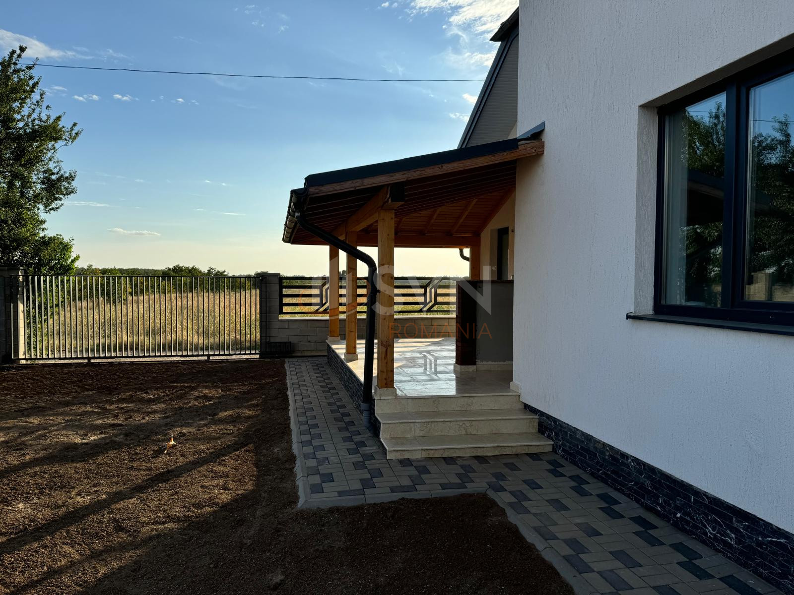 Casa, 4 camere Dambovita/Centru
