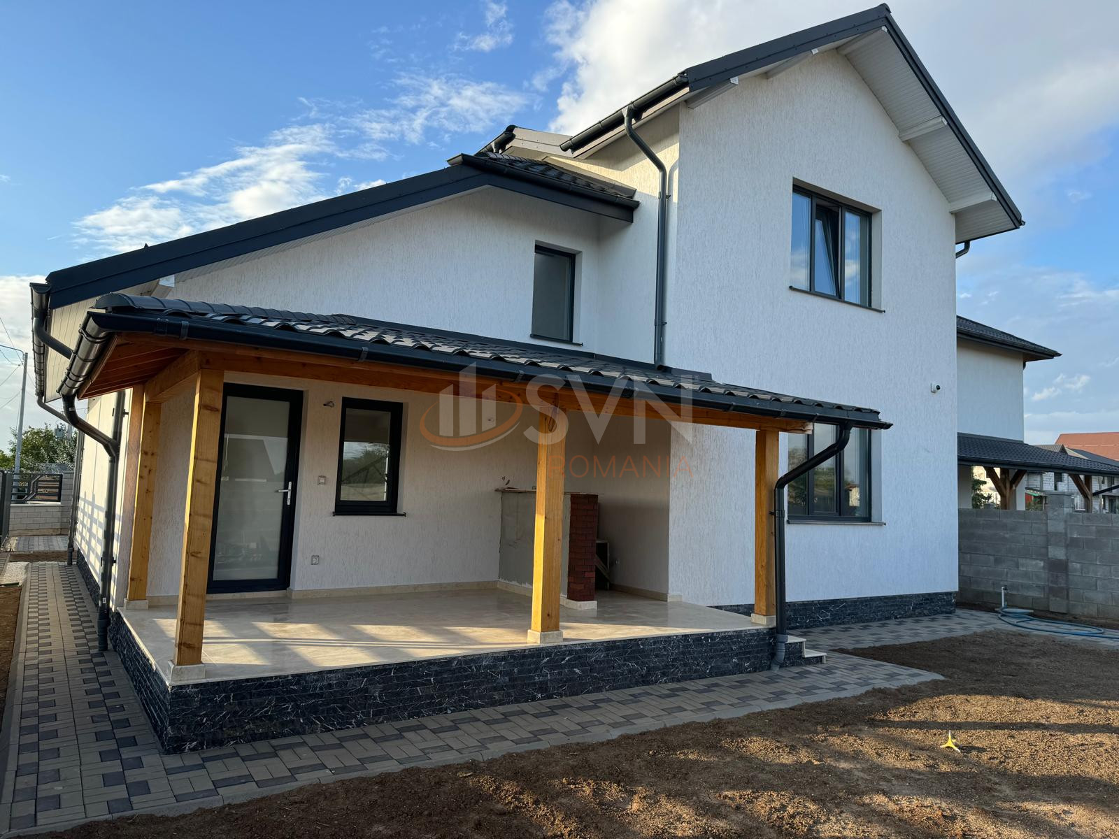 Casa, 4 camere Dambovita/Centru