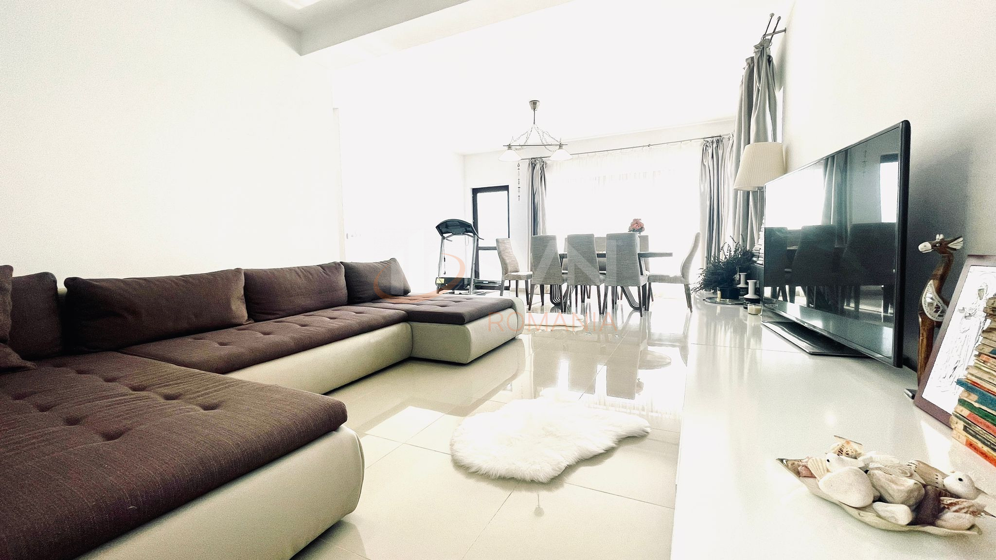 Casa, 4 camere Dambovita/Centru