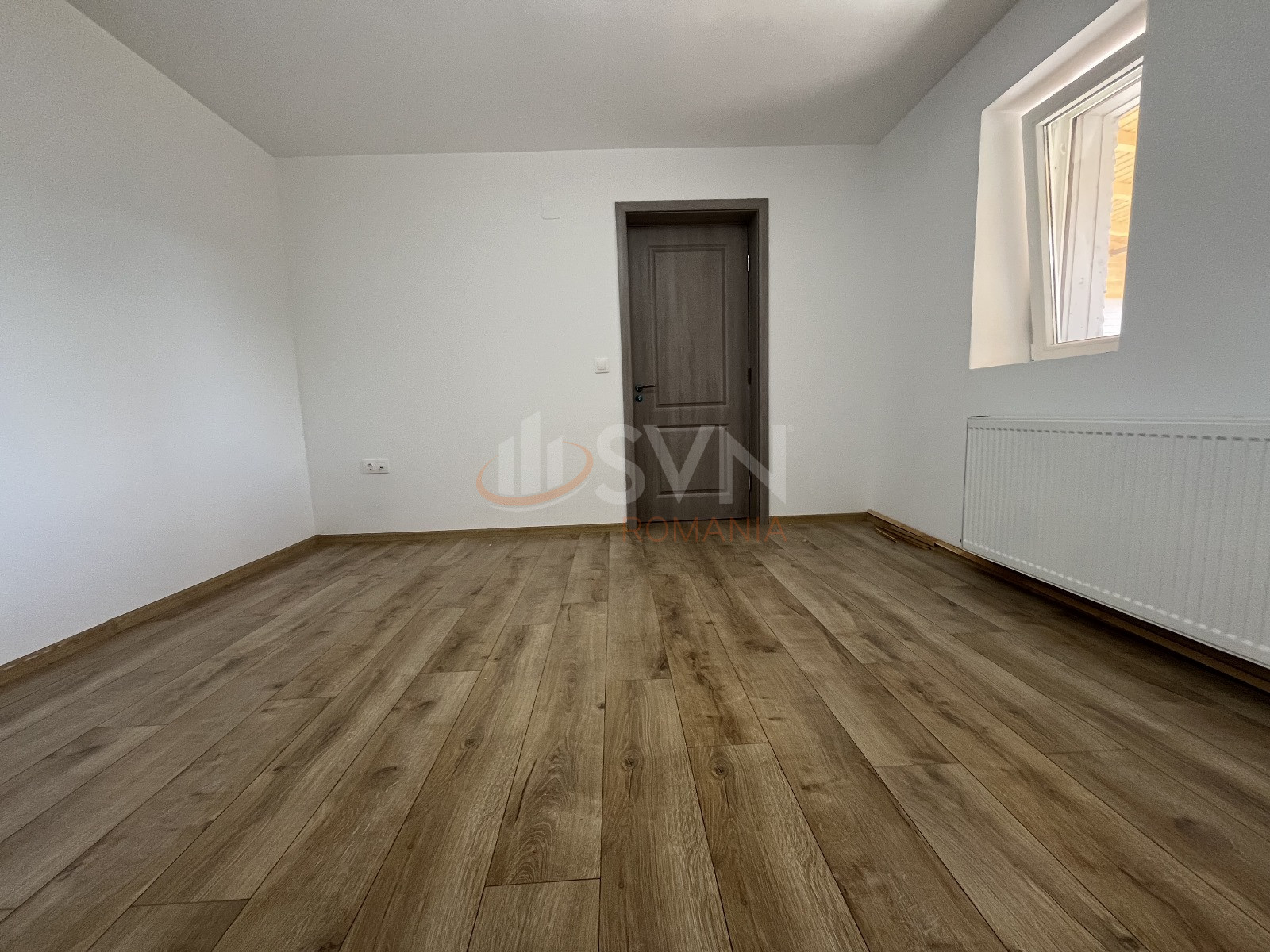 Casa, 4 camere Dambovita/Centru