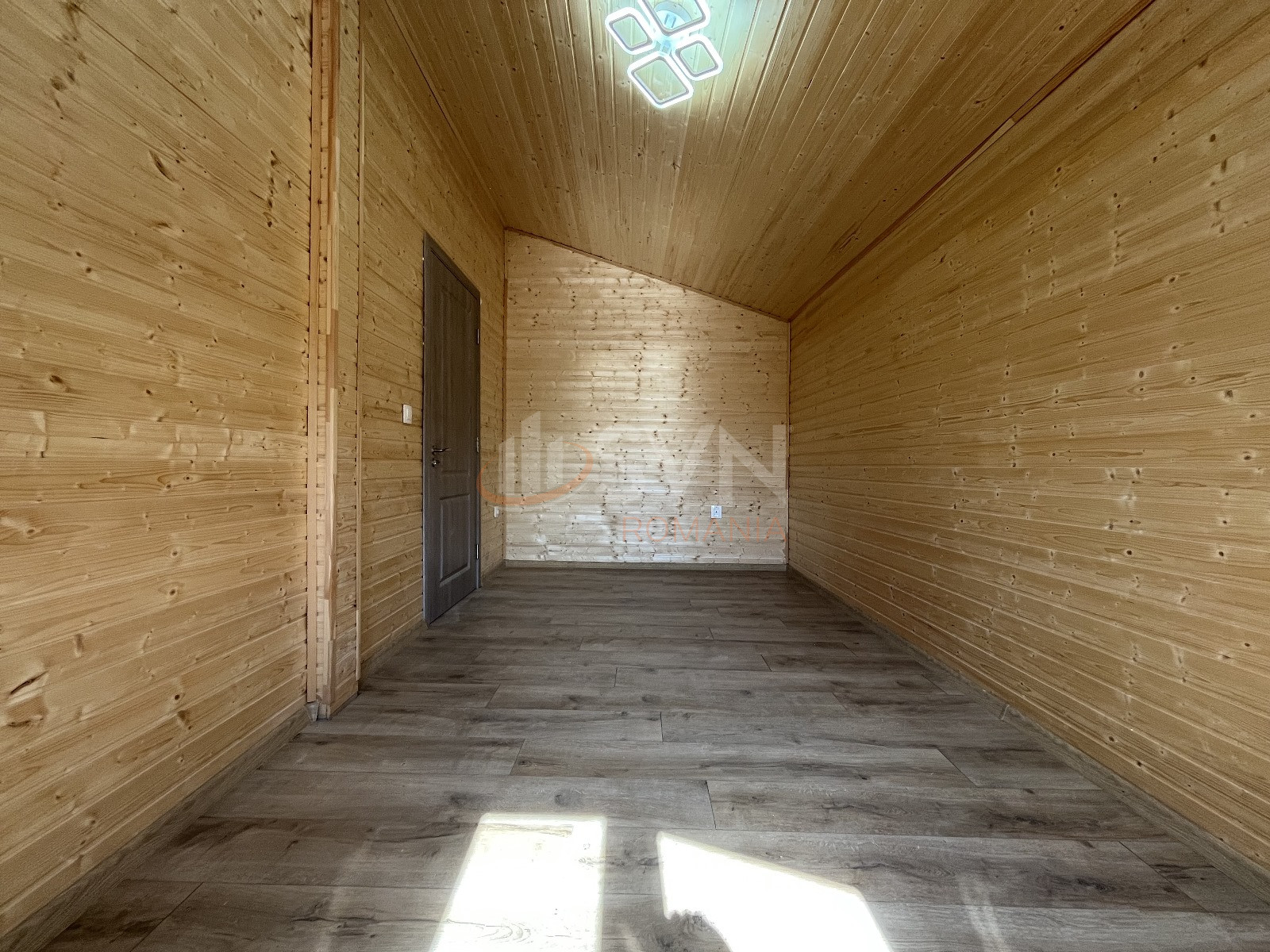 Casa, 4 camere Dambovita/Centru