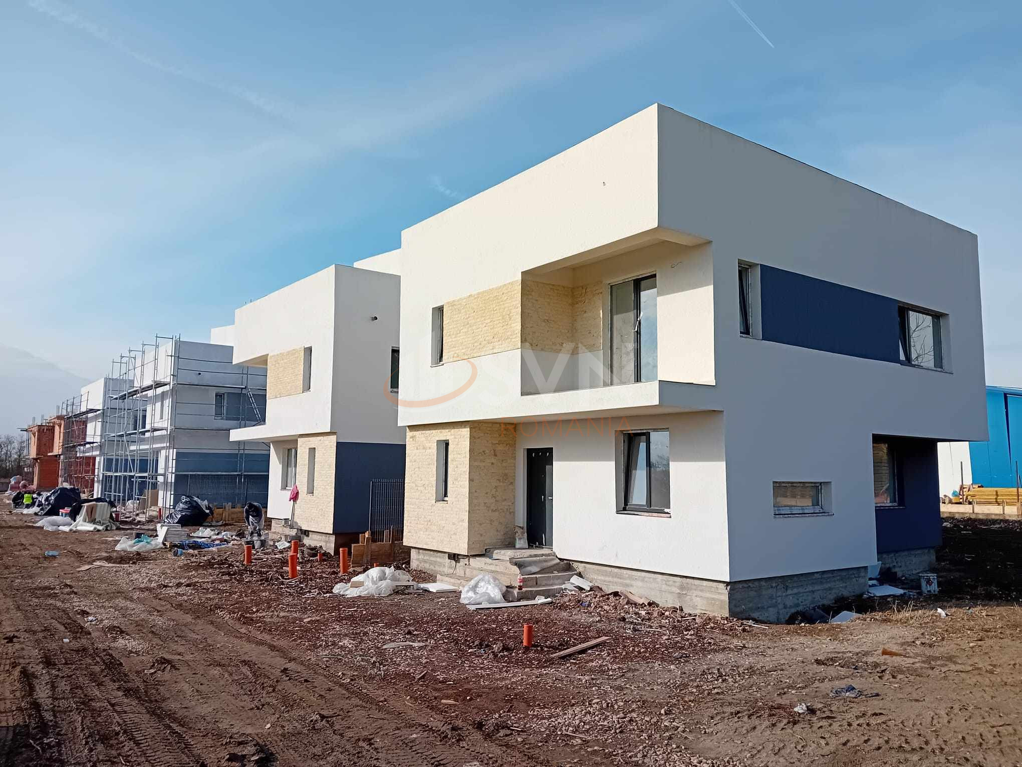 Casa, 4 camere Dambovita/Centru